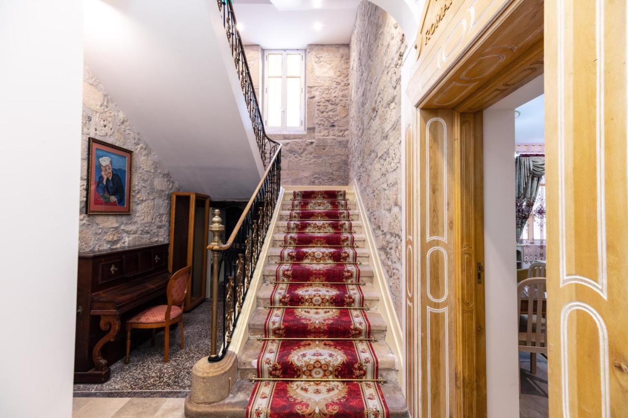 Chambre A Baldaquin Maison De L'Eglise Du Couvent 나르본 외부 사진
